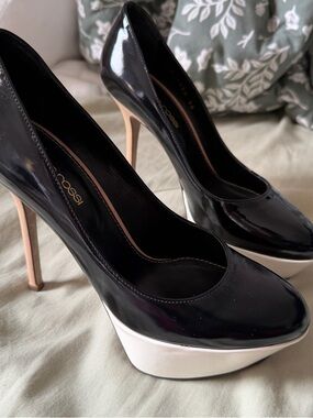 Sergio Rossi Black Pumps with White Platform and Nude Heel